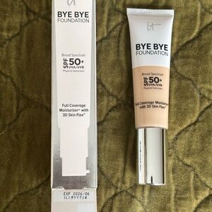 IT Cosmetics Bye Bye Foundation SPF 50+ in Fair